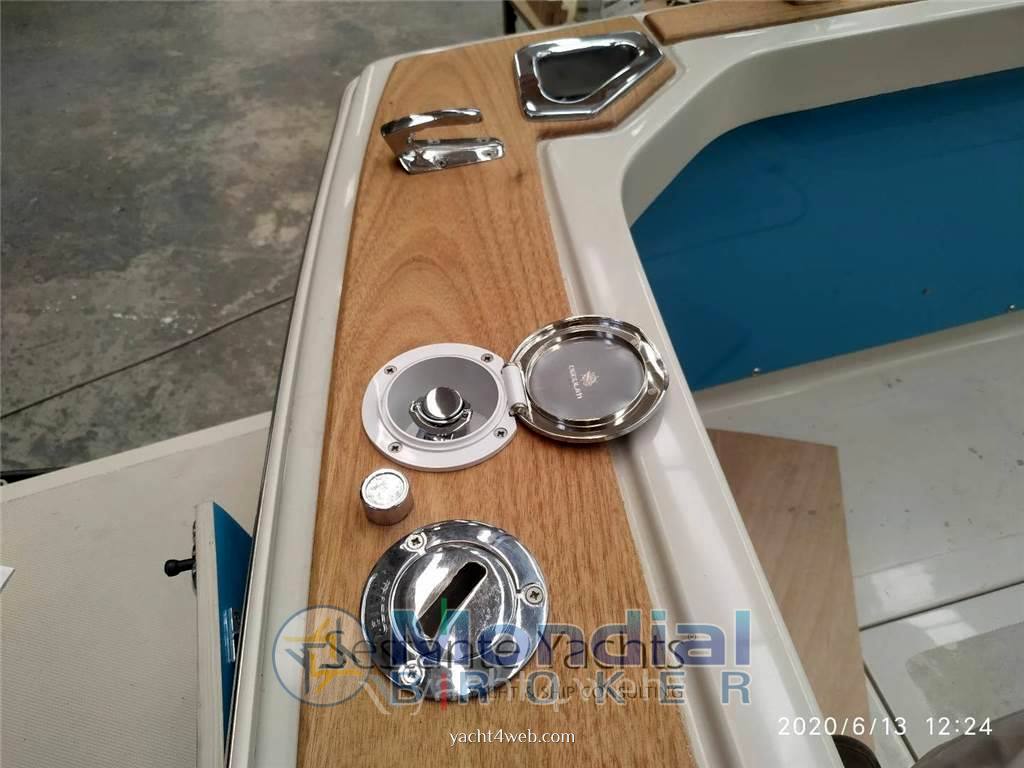 Bertram yacht 25' open