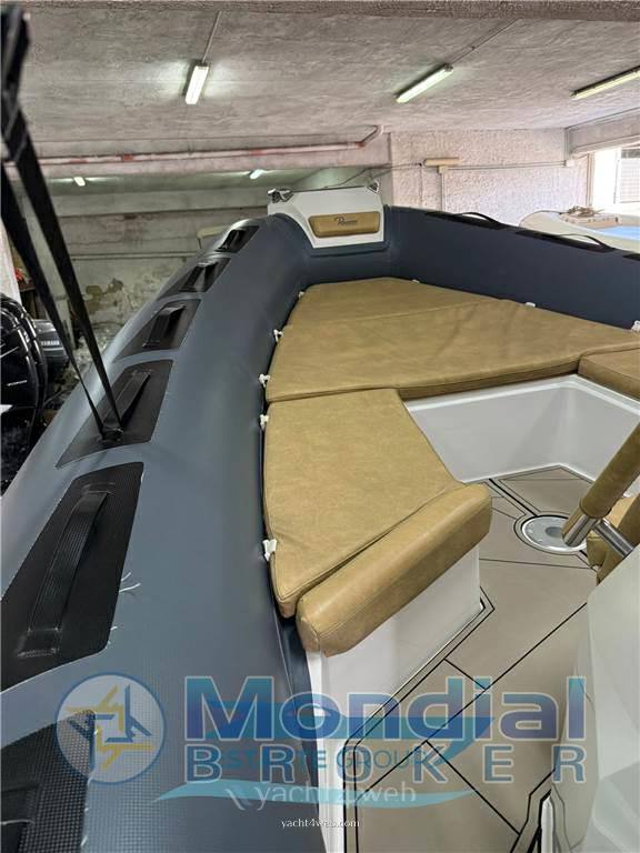 Ranieri international Cayman 27 sport touring