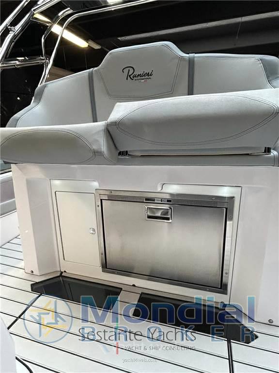 Ranieri international Cayman 35 excutive