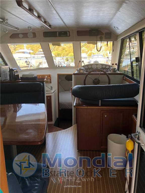 Riviera marine 33 flybridge