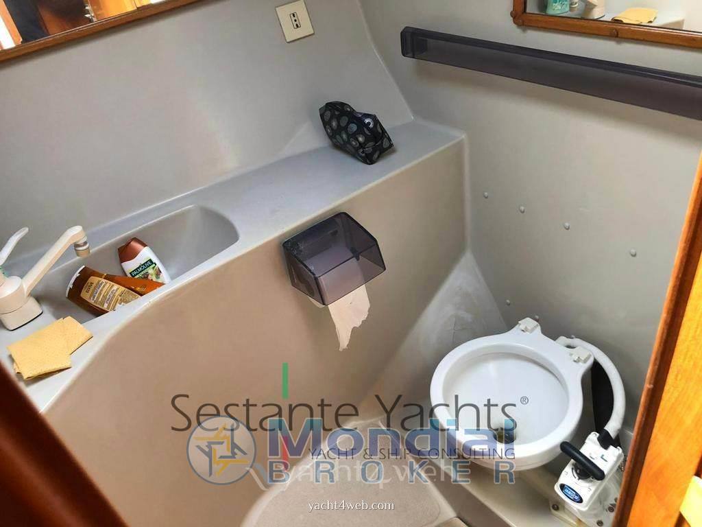 Riviera marine 35 convertible