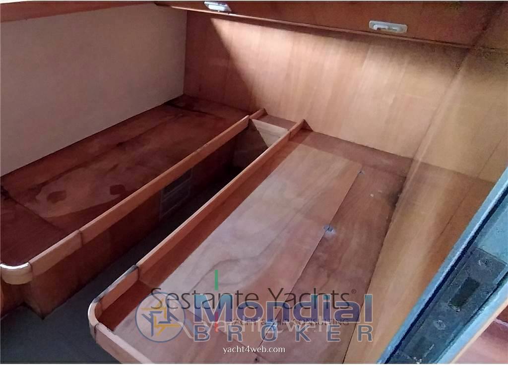 Raffaelli Typhoon fly Flybridge used