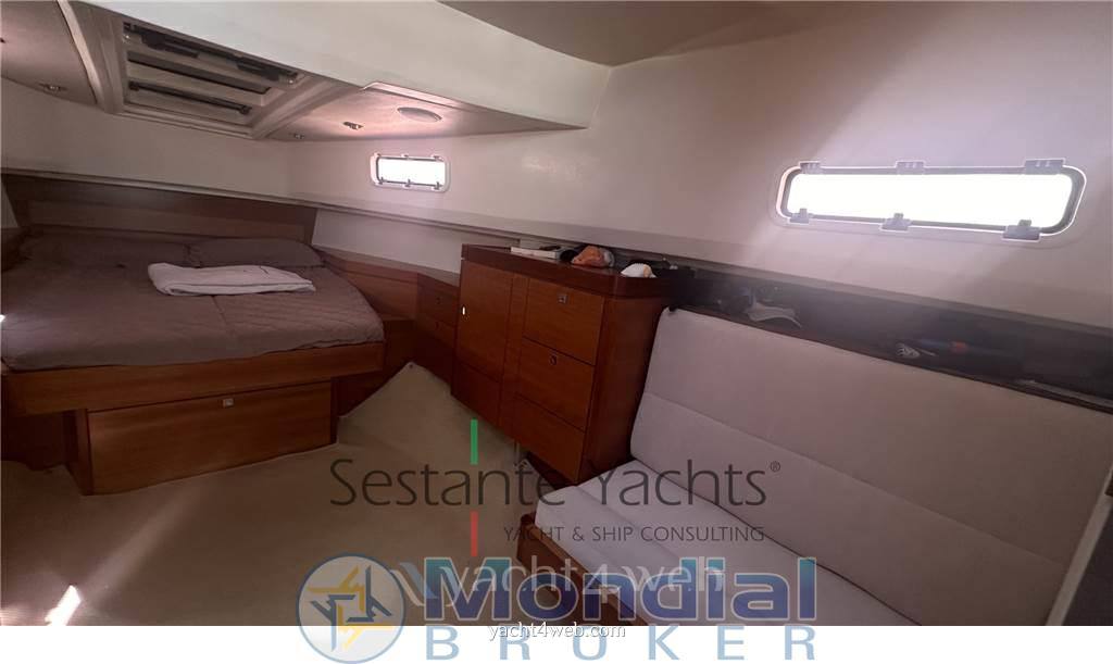 Fjord 40 open Express cruiser