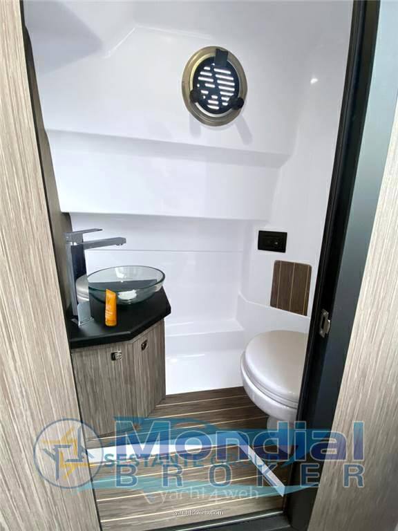 Ranieri international Cayman 28 executive 