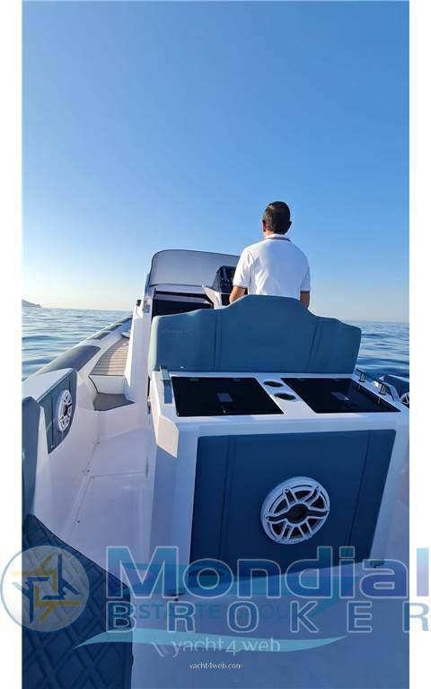 Ranieri international Cayman 28 executive Photo