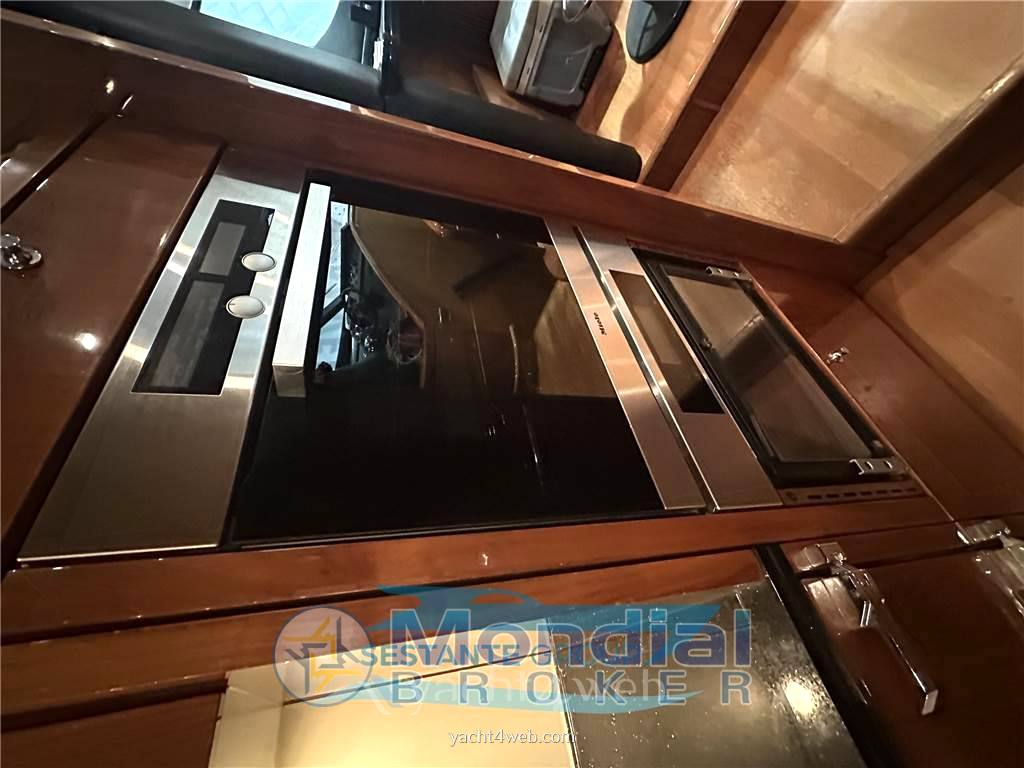 Fairline Squadron 74 