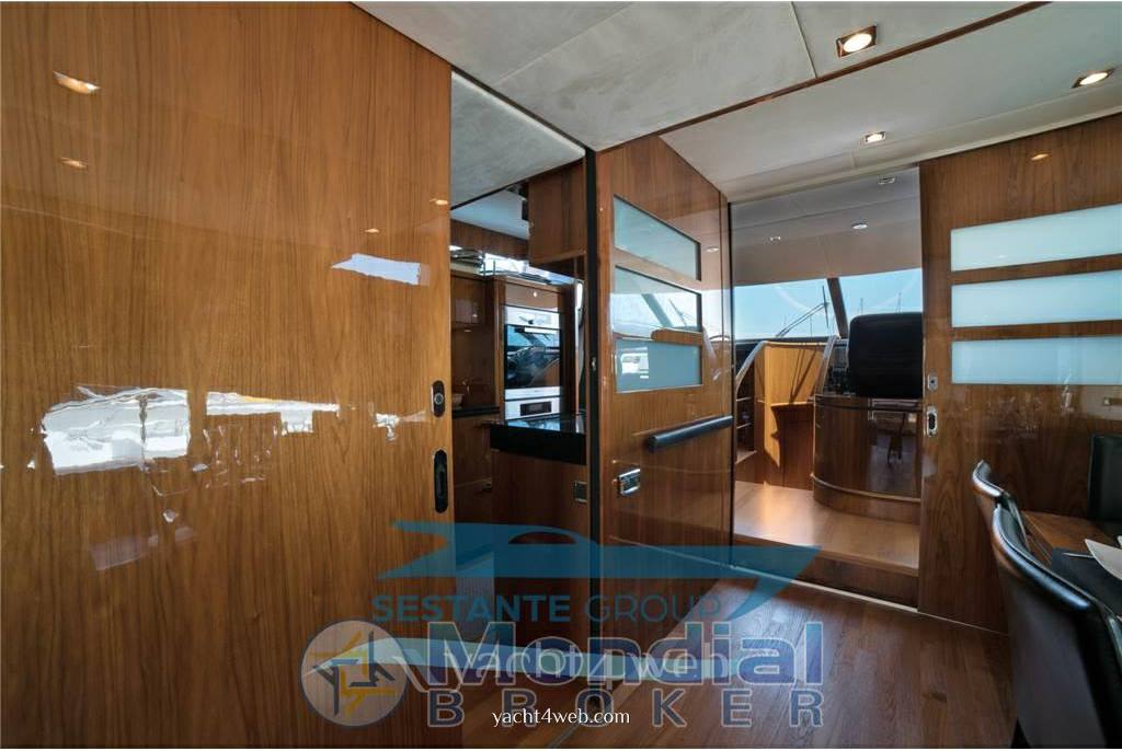 Fairline Squadron 74 