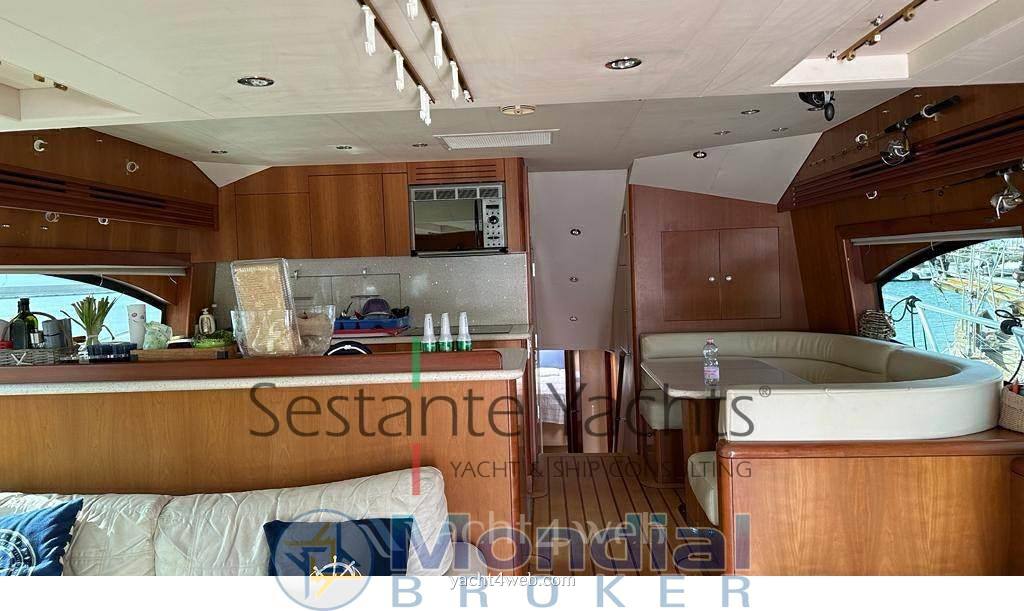 Hatteras 64 convertible Fisherman usato