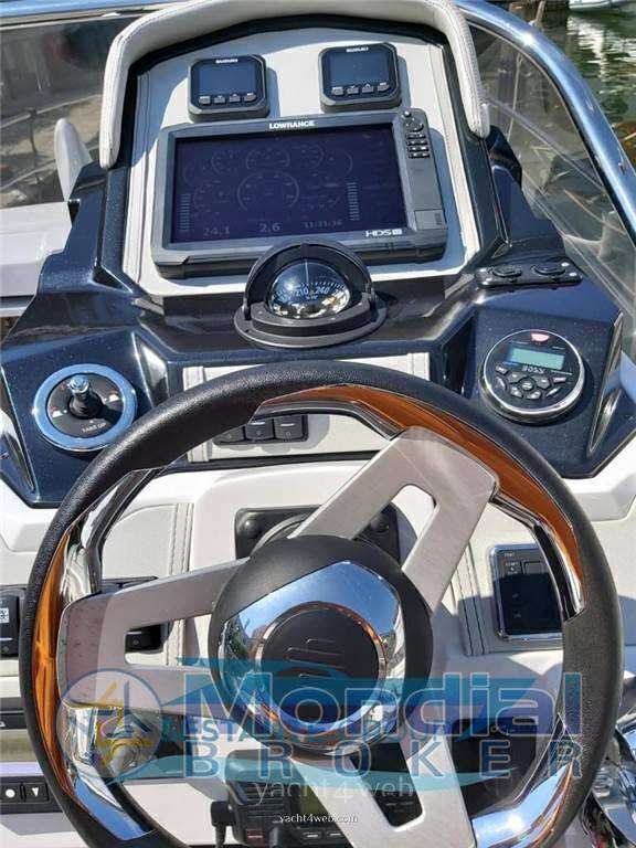 Ranieri international Next 290 sh barco a motor