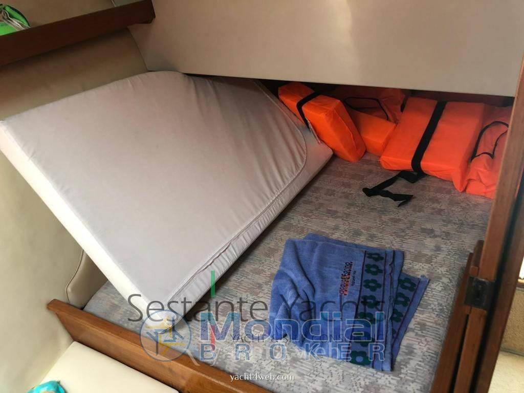 Riviera marine 35 convertible 0