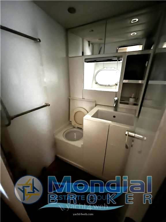 Cantieri di baia B 50 force one bateau à moteur