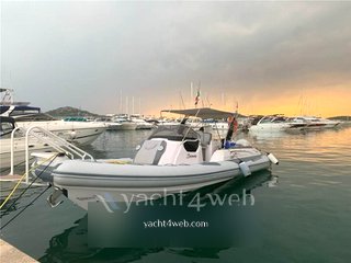 Ranieri international Cayman 35 excutive