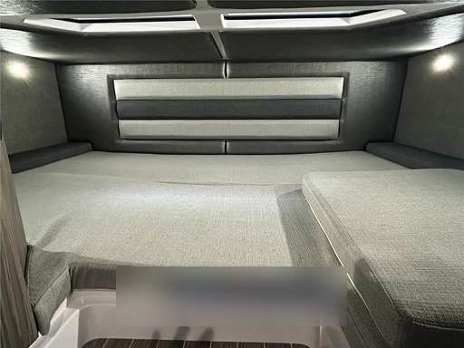 Ranieri international Ranieri international Cayman 35 Excutive