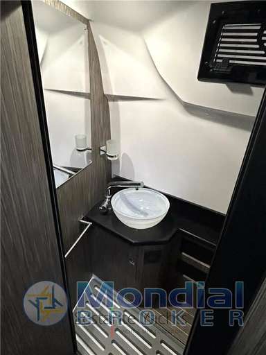 Ranieri international Ranieri international Cayman 35 Excutive