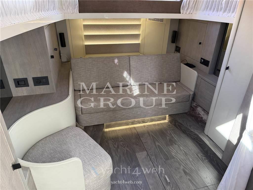 Cranchi A 46 luxury tender