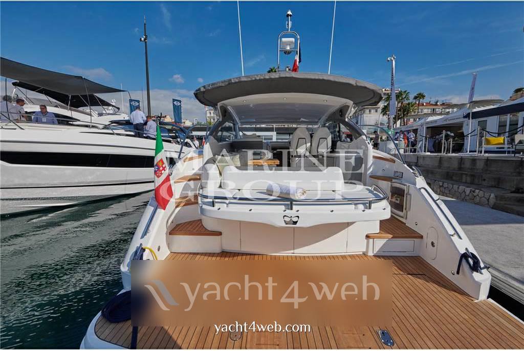 Princess yachts V40