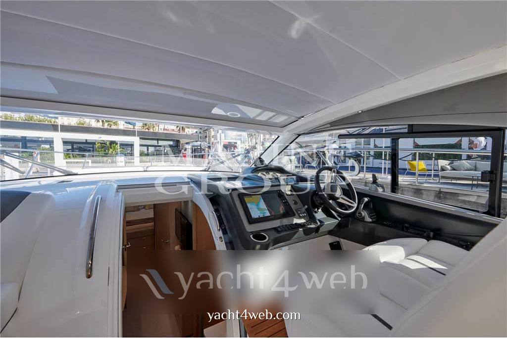 Princess yachts V40
