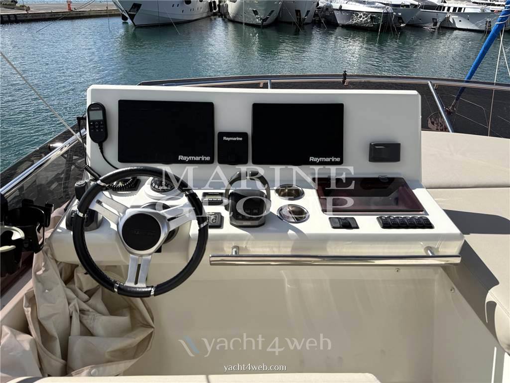 Prestige 520 Flybridge