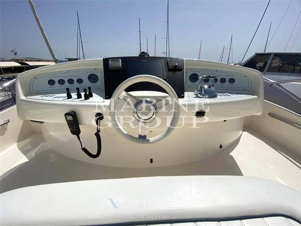 Aicon 56 fly Barca a motore usata in vendita