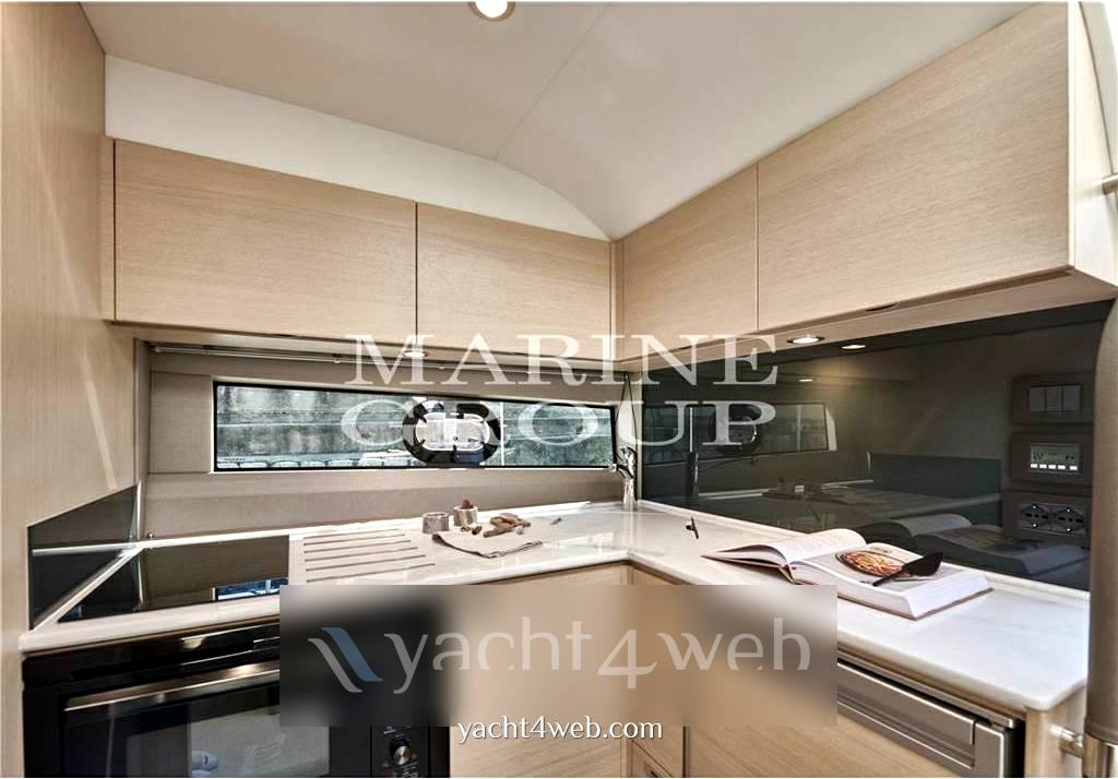 Princess yachts V40 0