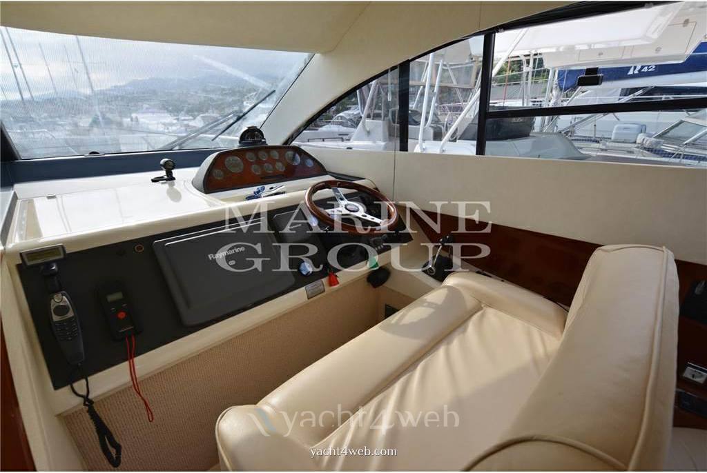 Fairline Phantom 40 bateau à moteur