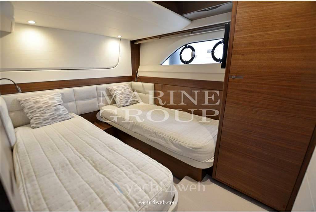 Princess yachts F70 