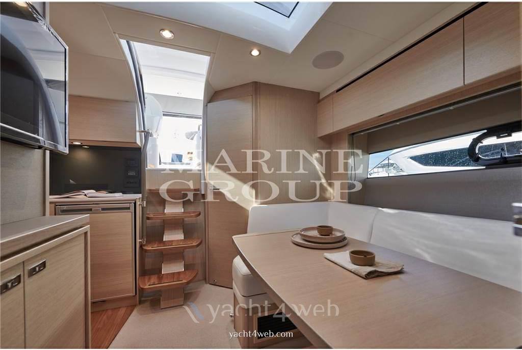 Princess yachts V40 