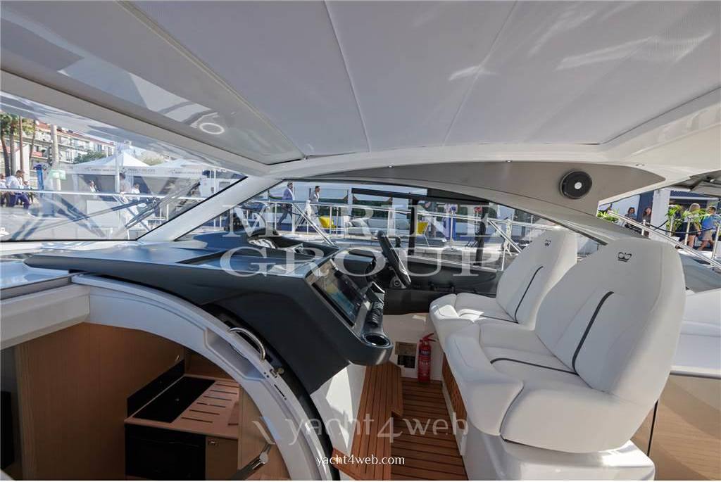 Princess yachts V40 bateau à moteur