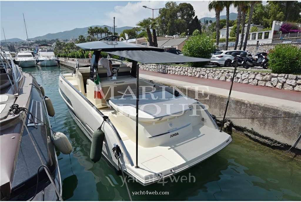 Invictus Gt320 Bateau à moteur nouveau en vente
