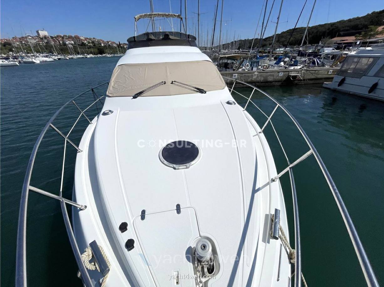 Azimut 42 fly
