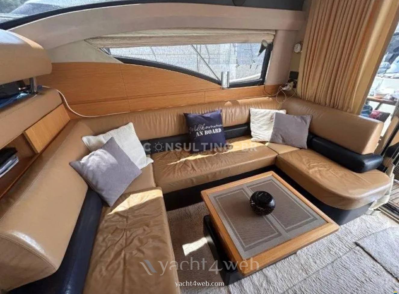 Azimut 43 fly
