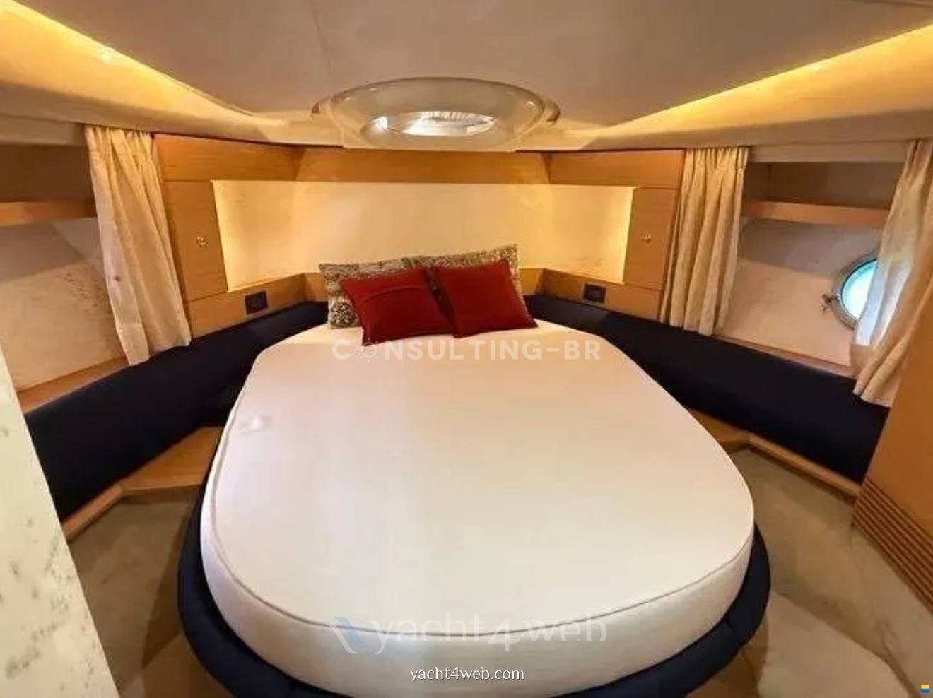 Azimut 43 fly