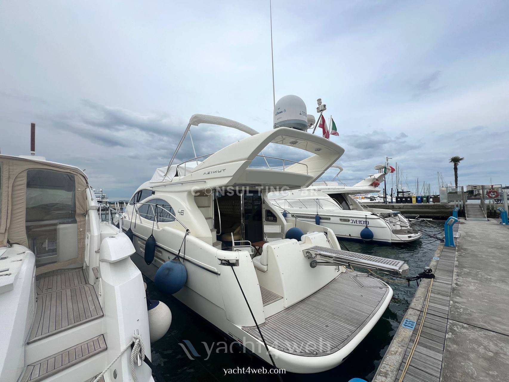 Azimut 46 fly