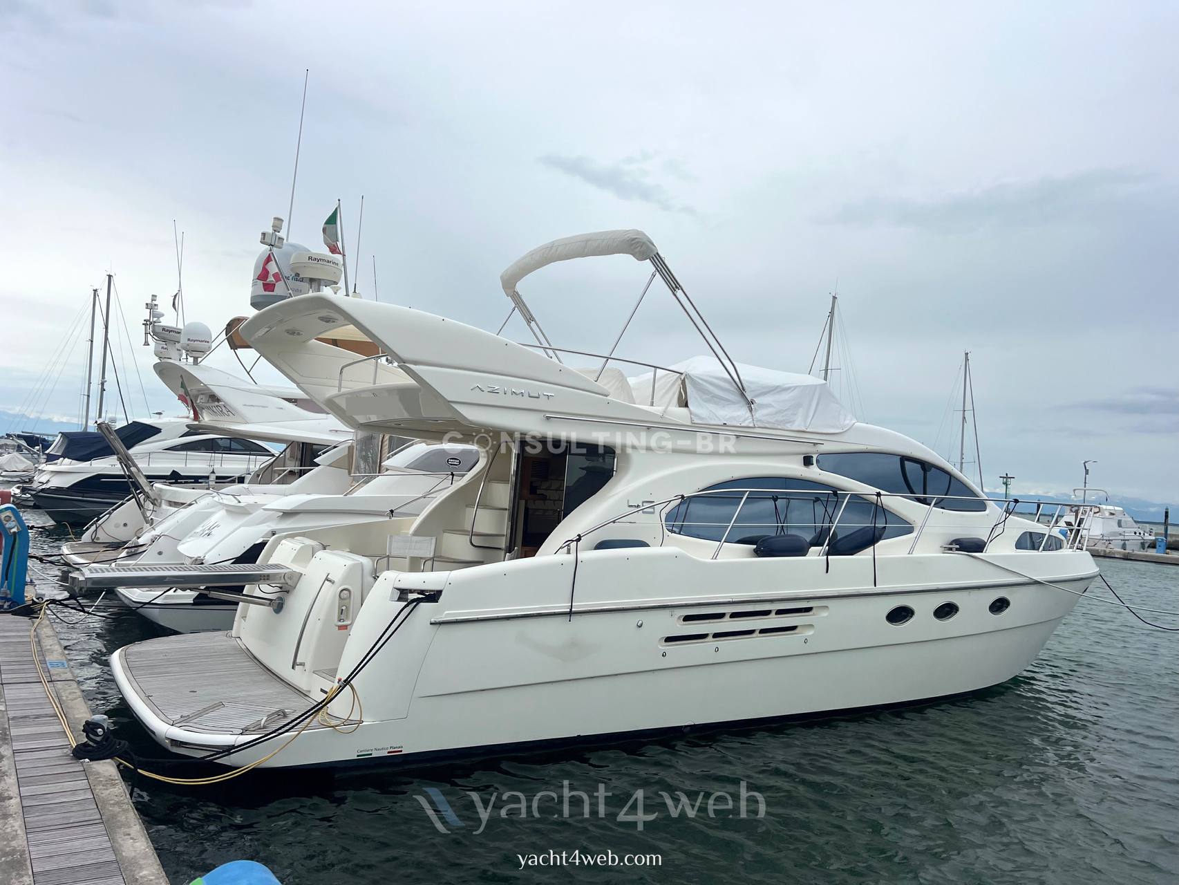Azimut 46 fly