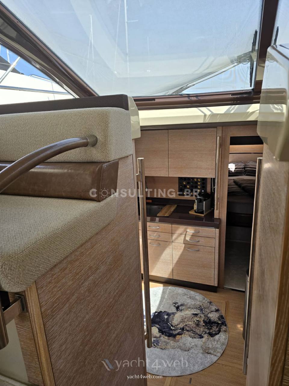 Azimut 47 fly