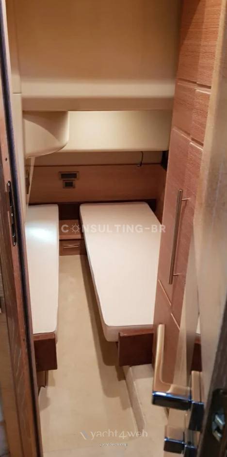 Azimut 47 fly