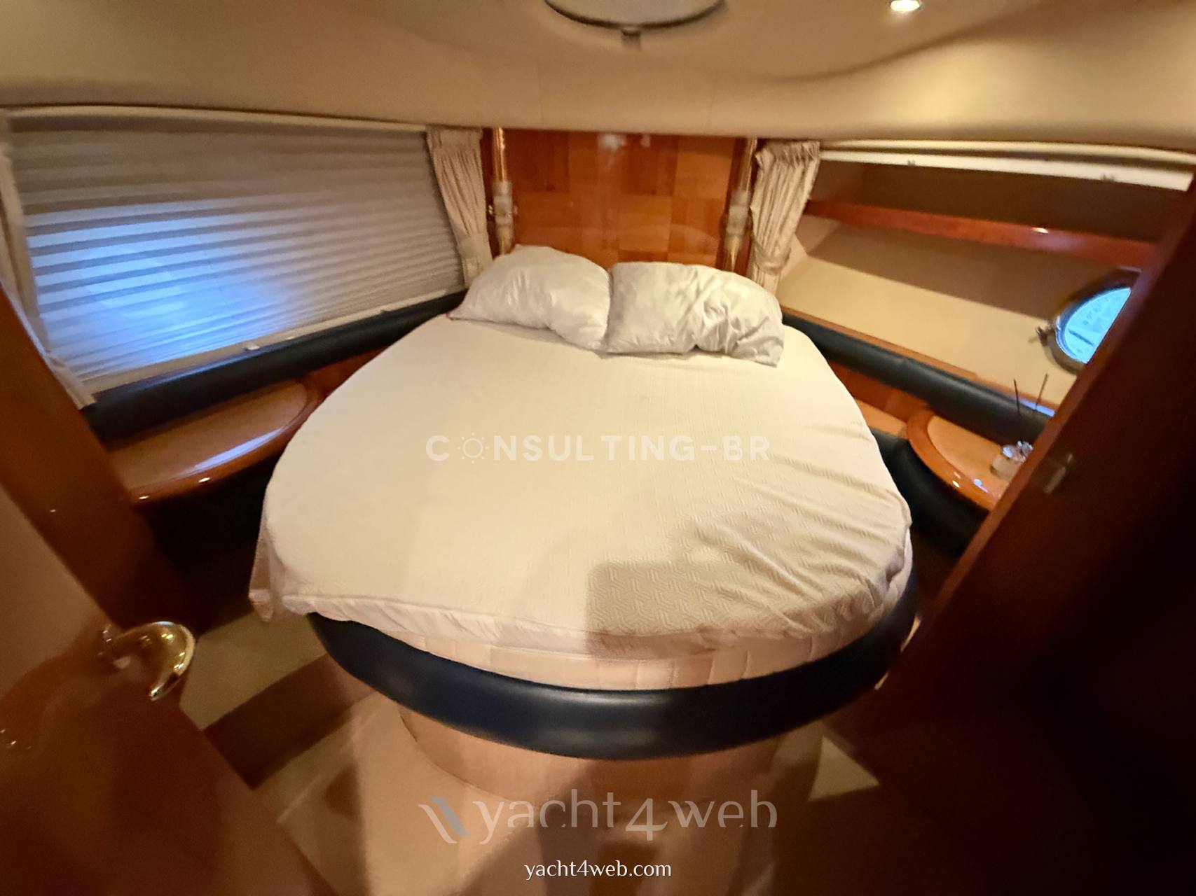 Azimut 55 fly