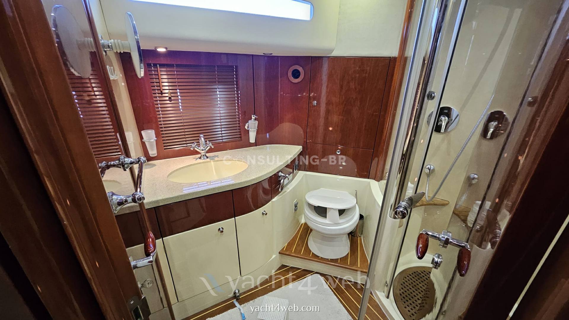 Fairline Squadron 58