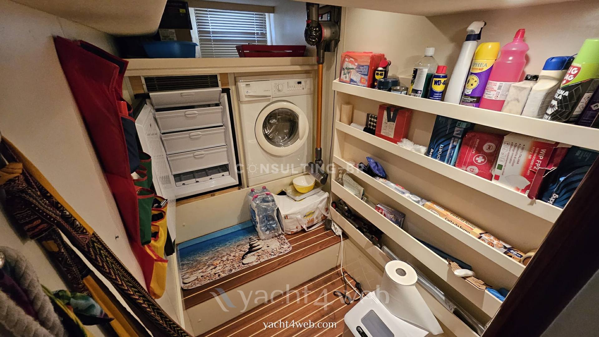 Fairline Squadron 58