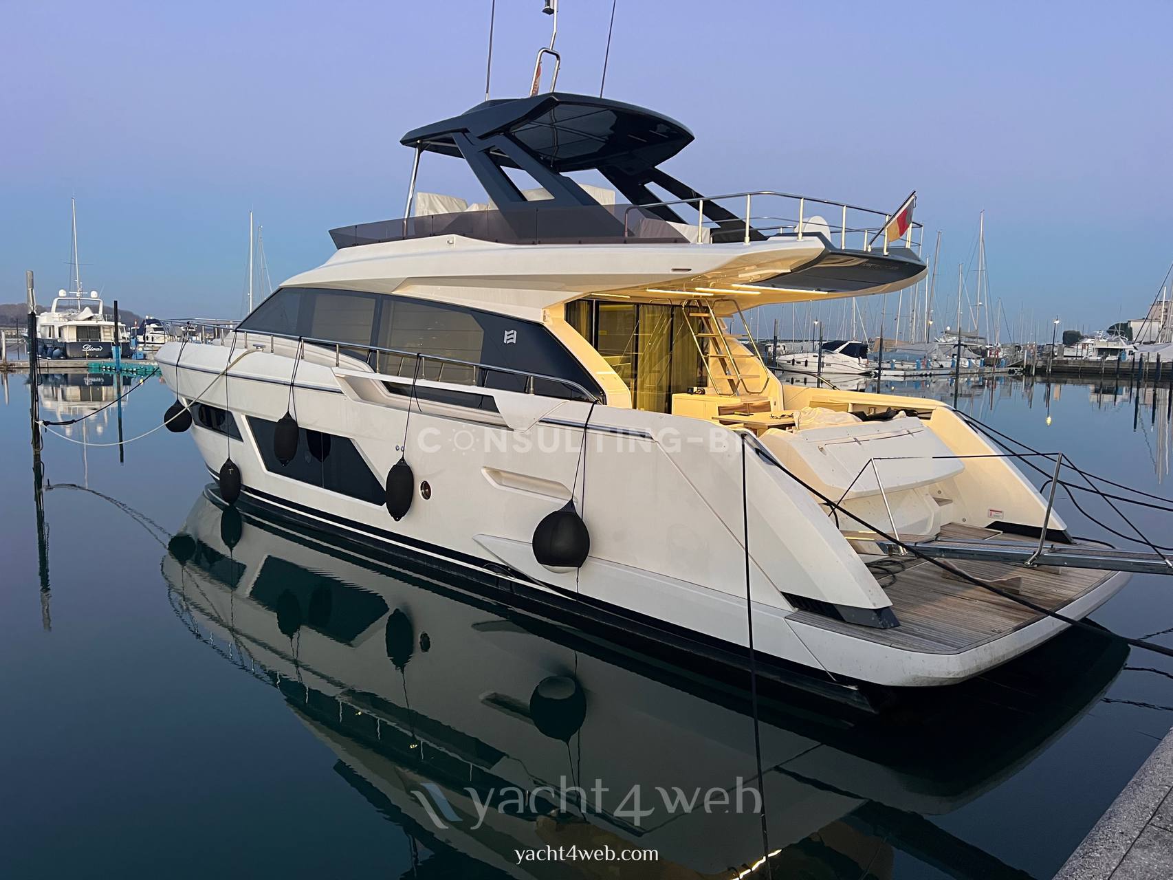 Ferretti 670 fly