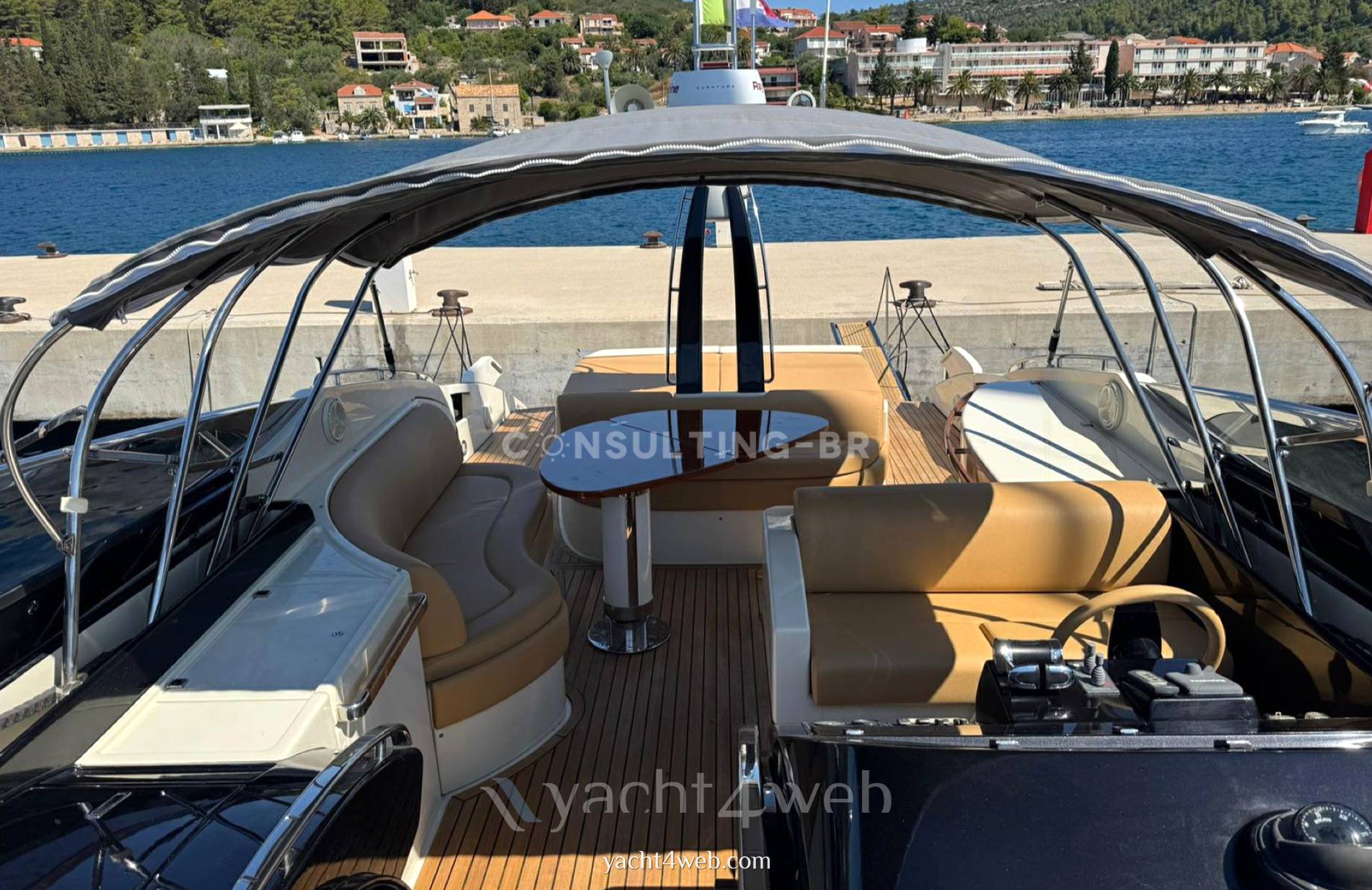 Riva 52 rivale