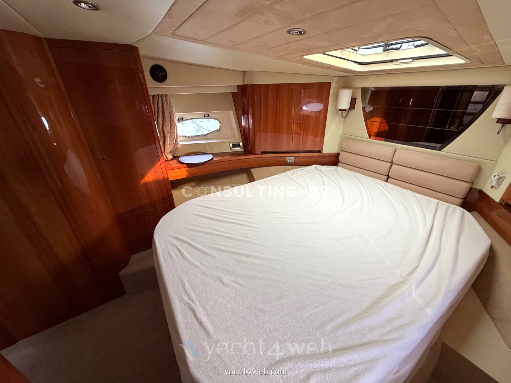 Sealine T60
