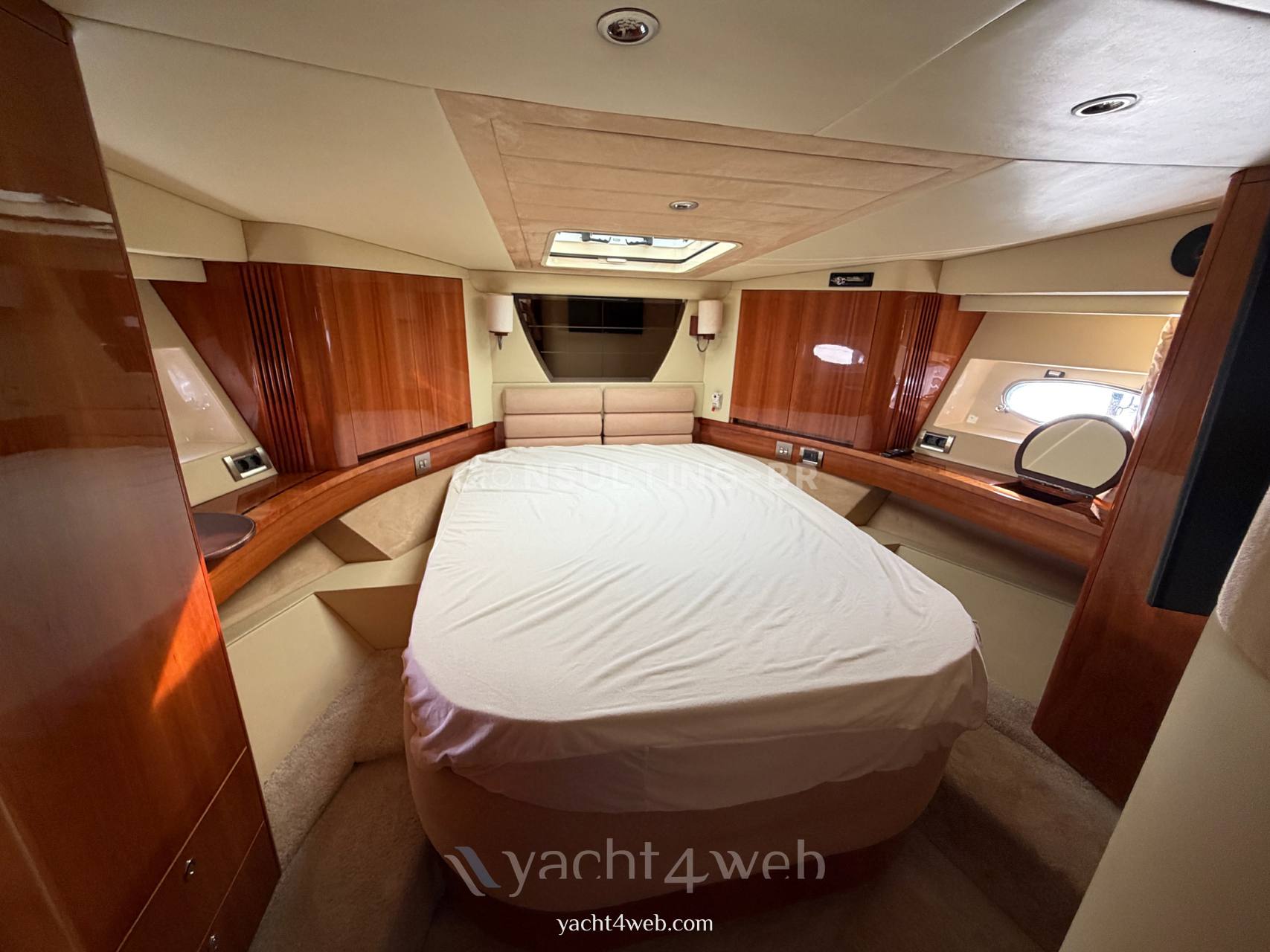 Sealine T60