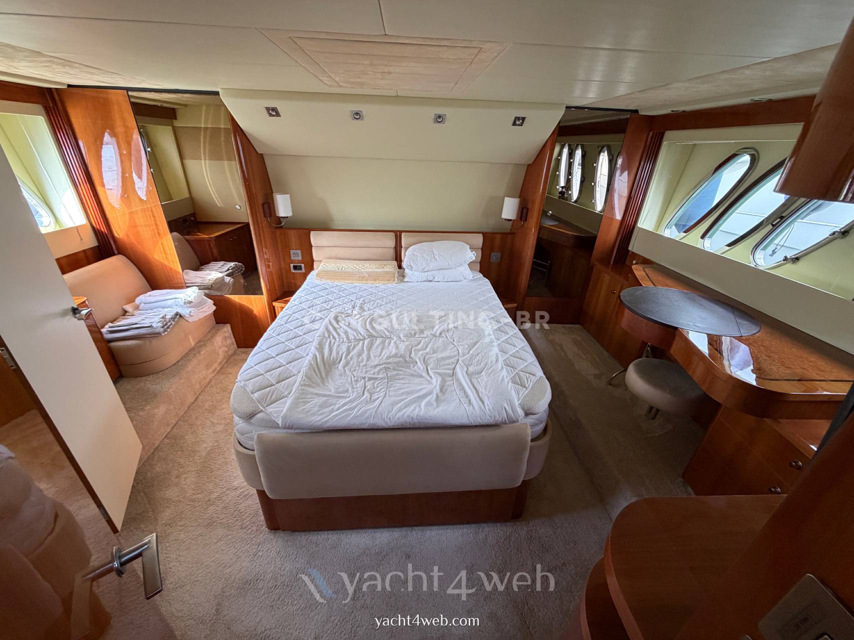 Sealine T60