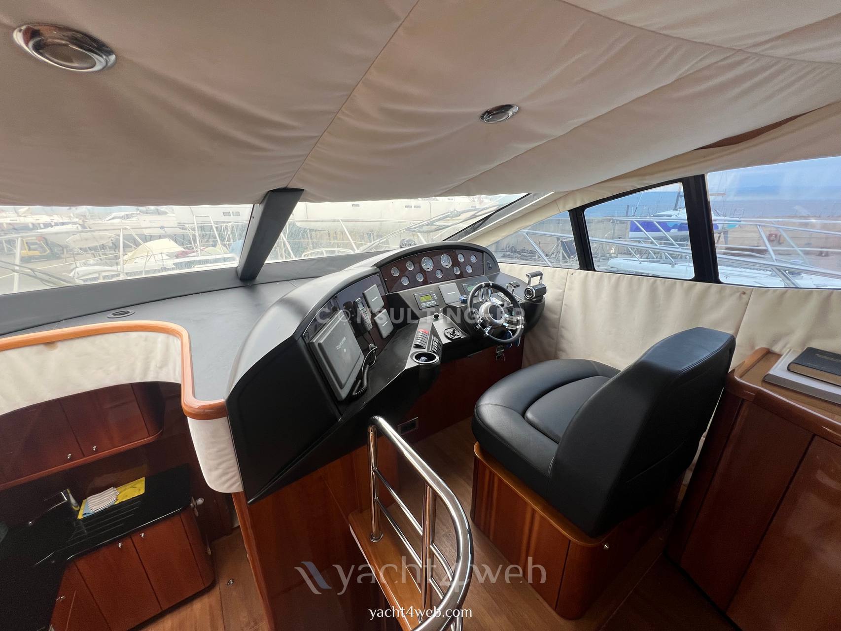 Sunseeker Manhattan 52