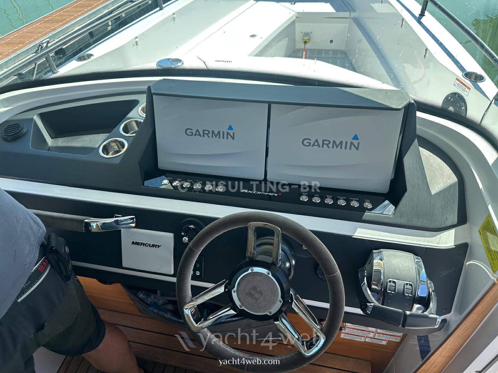 Axopar 28 cabin brabus line