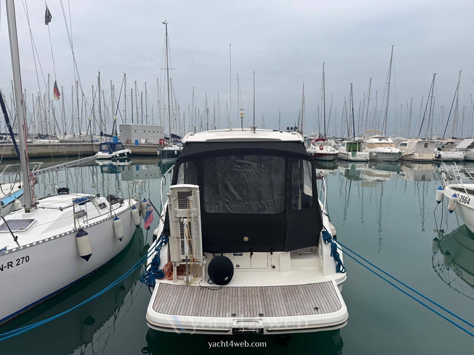 Bavaria Sport 360 ht Barco a motor usado para venda