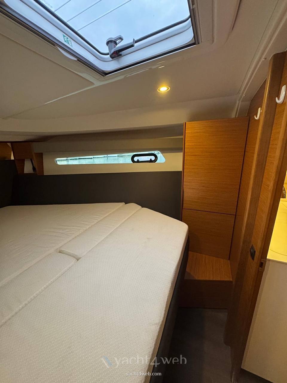 Bavaria Sport 360 ht Flybridge usado