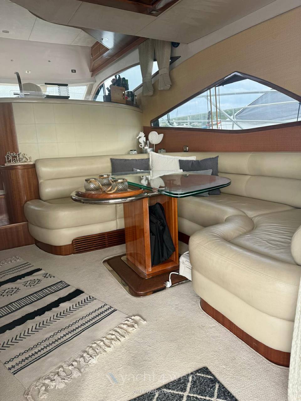 Galeon 530 fly Моторная лодка