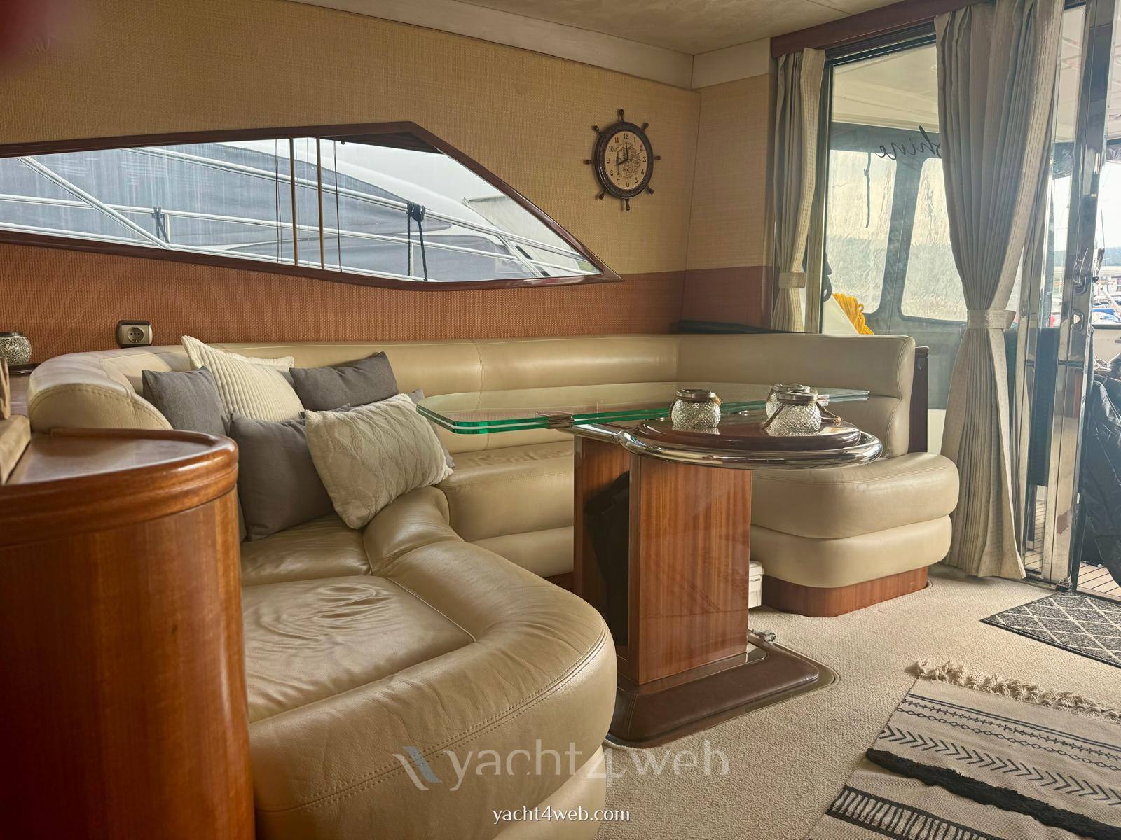 Galeon 530 fly используется